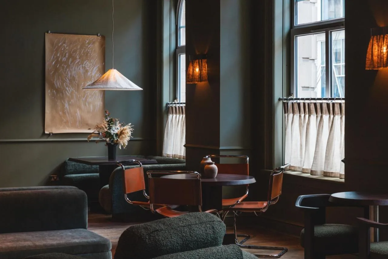 Lounge with arched window